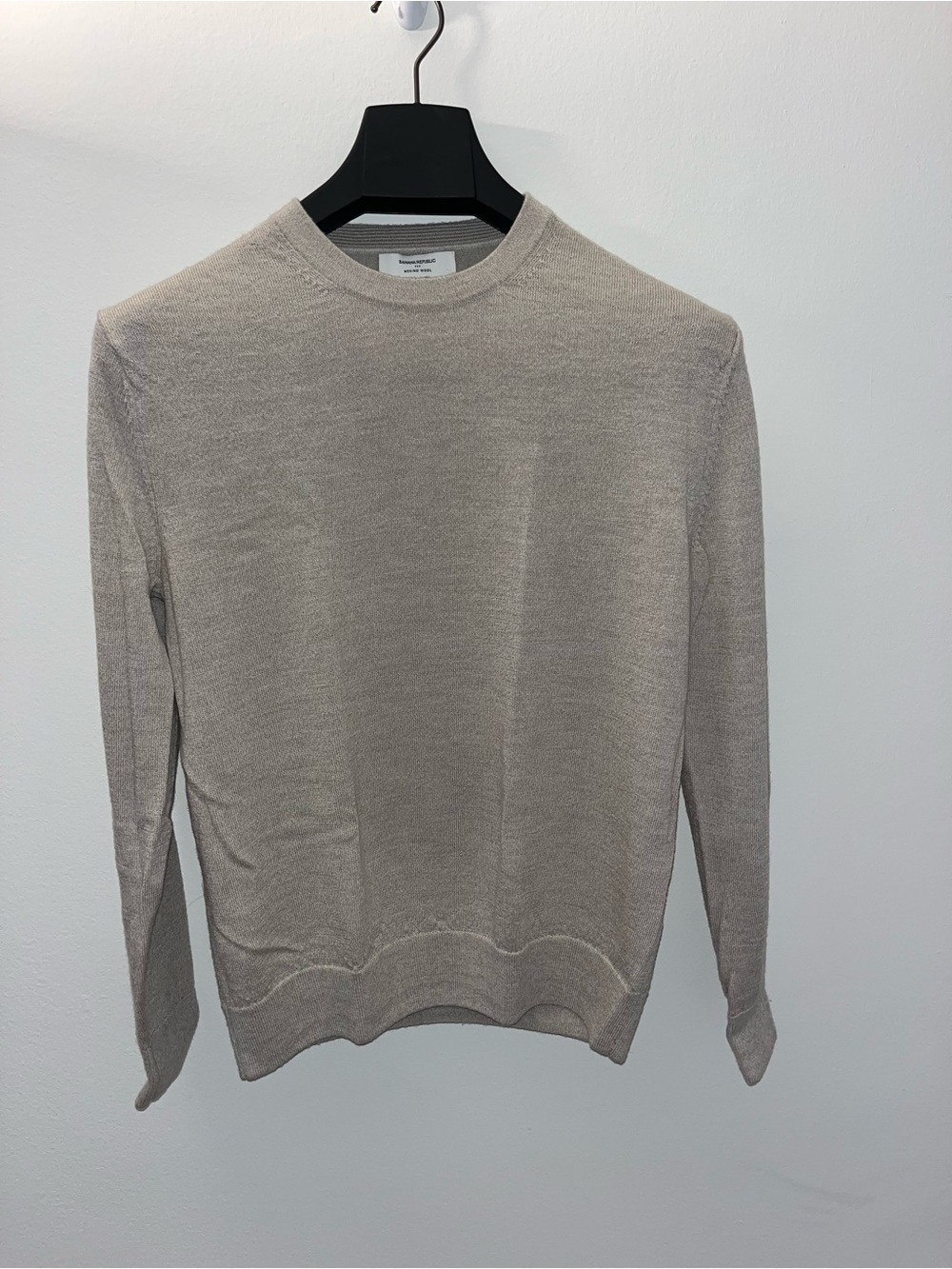 Banana Republic Light Taupe Merino Wool Crewneck Sweater